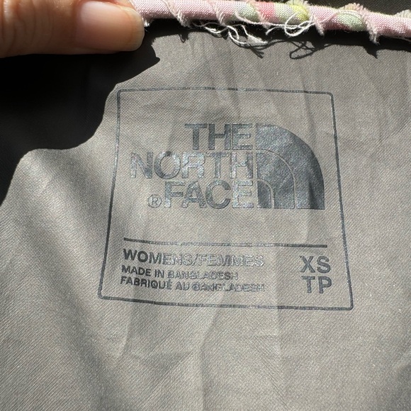 The North Face Dryzzle Jacket in Black XS - Picture 10 of 14